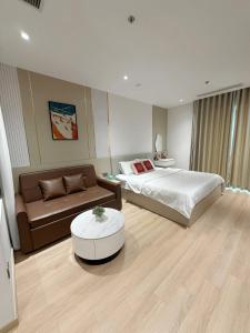 Holiday Hạ Long 5 sao H2305A
