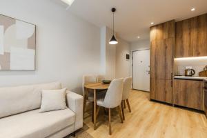 Olive House Modern Escape by PikHost
