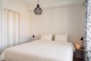 Central Studio III by Elys Collection
