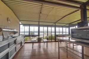 Home w Surrounding Lake Arenal & Volcano Views!
