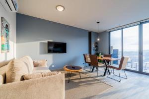 Apartment Upper Level in Casco View