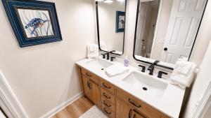 2Br 2Ba Condo on Golf Course