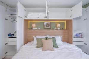 Executive Stay in Recoleta with Pool and Workspace