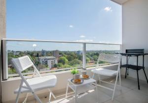 Executive Stay in Recoleta with Pool and Workspace