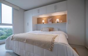 Modern Asuncion Stay with Pool Gym&Nearby Dining