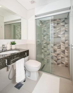 Stylish Two BR Prime Area Balcony Pool and Gym