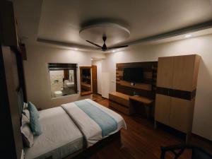 Summer Hill Resort