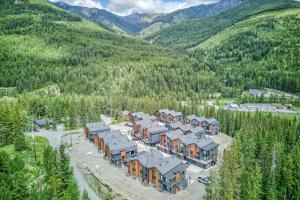 Nordix Townhomes Pet-Friendly by StayIn