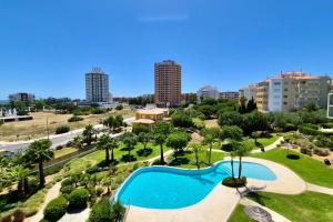 Apartamento Oasis com Piscina Perto da Praia