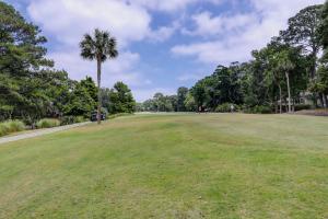 Colonnade Club 142