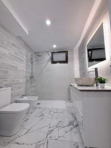 Luxury Penthouse Sunny Terrace by Alma Homes