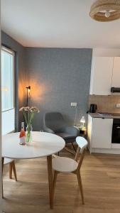 WATERFRONT Apartament 2 pokojowy nad Odrą
