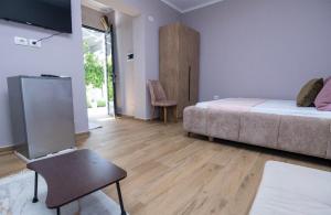 Rael guesthouse
