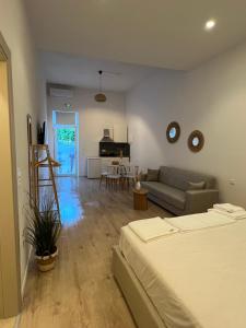 SIENNA STUDIOs