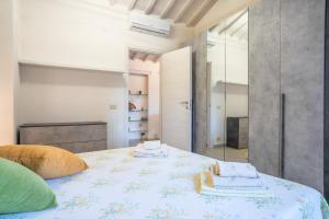 33 Gigli House