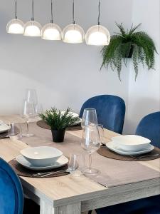Green Oasis in Villamartin with heated pool and jakuzzi