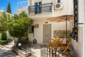 Aegean Pearl Maisonette Near Beach and Free Parking