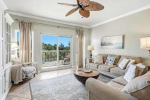 Coastal Comfort at TOPSL Summit 309C