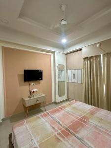 Dhanuka Stays- Luxurious 3BHK in Varanasi