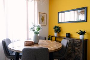 NDK - UrbanLux Altus 2BDR Penthouse Apartment
