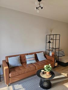 Albatross Home Sunny Terrace Apartment