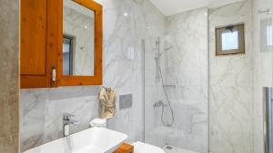 Secluded Sea-View Family Escape Villa Bella 3 Lale