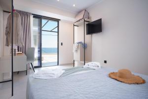 Ristanis Blue Mare Beachfront Retreat