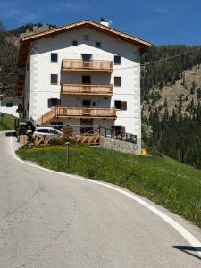 Dolomia