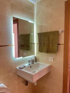Appartement Moderne spacieux avec Piscine