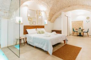 Gattoni Suite by Rentbeat
