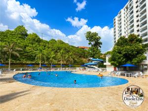 Di Sole 1216 Spectacular View Pools and Relaxation