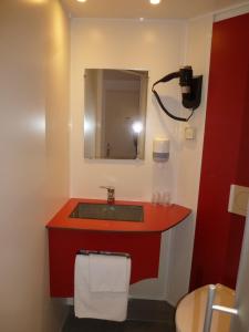 Hotels initial by balladins Bordeaux / Eysines : photos des chambres
