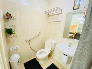 1BR Grand Riviera Suites by MrSayla