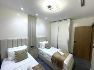 Cozy Family Stay with 2 Bedrooms AC Fast WiFi