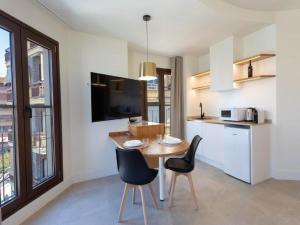 Deluxe quadruple apartment