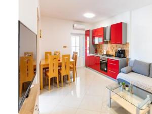 Apartments Foric - Two bedroom apartment 2