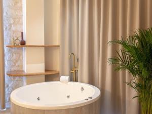 Premium apartment with jacuzzi
