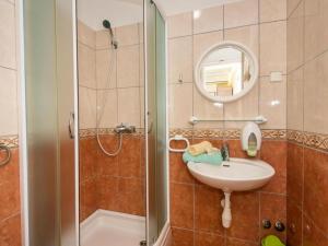 Villa Goldfield - Studio Apartment with Sea View and Balcony