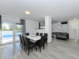 Adriatic Villa Privlaka - Two bedroom Villa with pool