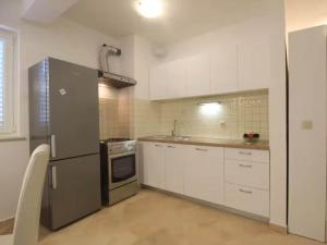 Srima To Relax Apartment - One Bedroom Apartment with Terrace