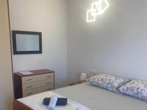 Apartments Danijela & Vlado - Two Bedroom Apartment with Balcony and Garden View