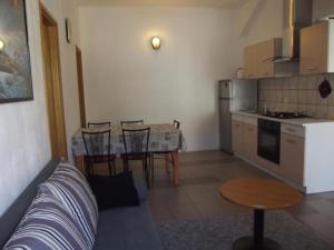 Mediterraneo Goga Apartments - TwoBedroom Apartment With Terrace