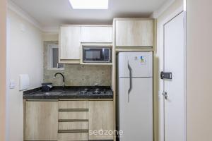 Apto 2Qtos centro BC a 160m da praia SRL002