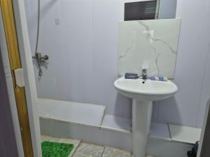 Ganas Guest House and Tours