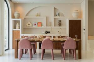 Parisian New 2BR Luxury Villa 8mins walk to Beach