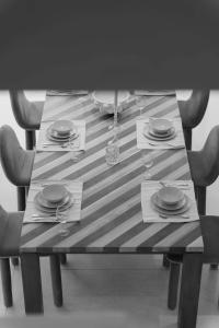 Parisian New 2BR Luxury Villa 8mins walk to Beach