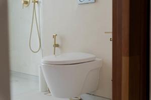 Parisian New 2BR Luxury Villa 8mins walk to Beach