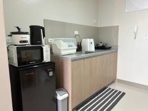 KG 8 studio unit l few mins to SM & SMX l near airport