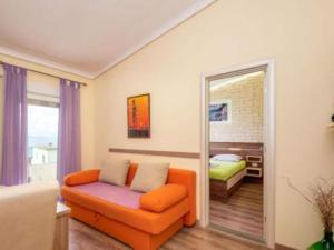 Villa Goldfield - One Bedroom Apartment with Sea View and Balcony