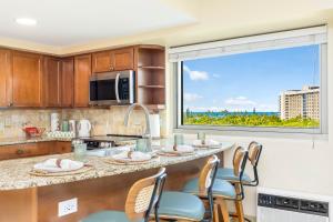 Luana at Waikiki 1-Bed Ocean View Getaway in the Heart of Waikiki